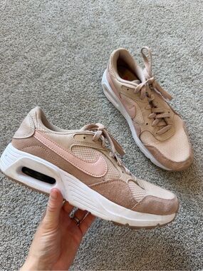 Women’s Nike Air Max Fossil Stone Sneakers- Size 9.5